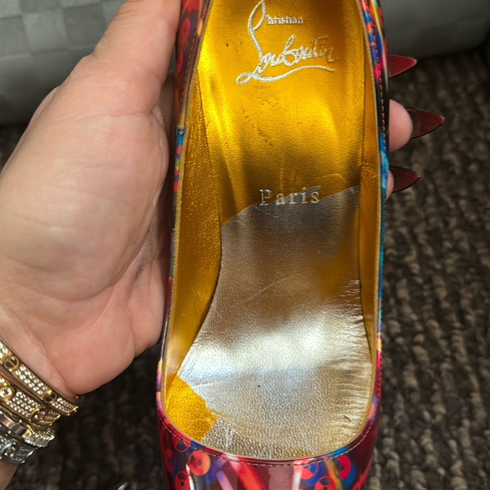 XXXSOLDXXX
🆑👠 So Kate Laser Disco - Picture 6 of 12